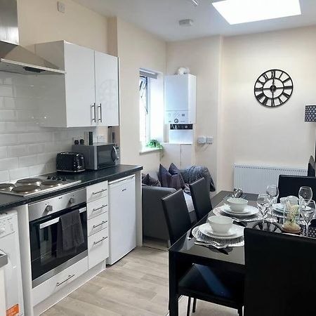 2 Bedroom Apartment With Balcony Oxford Exterior foto