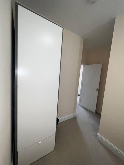 2 Bedroom Apartment With Balcony Oxford Exterior foto